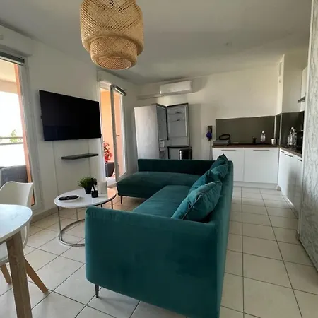Le Jasmin - 50 M With Pool And Sea View